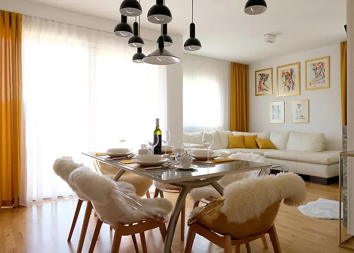 Apartamento No 12 *